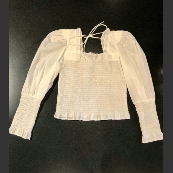 BNWOT perfect white summer top! - Picture 3 of 4